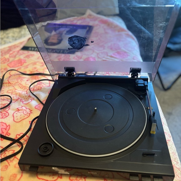 Black Turntable Record Player